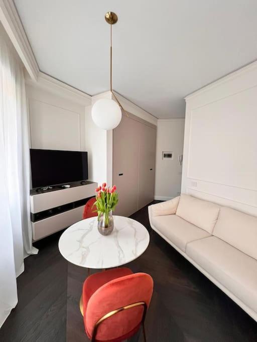 Elegante Appartamento In Zona Tortona-Solari Milan Extérieur photo